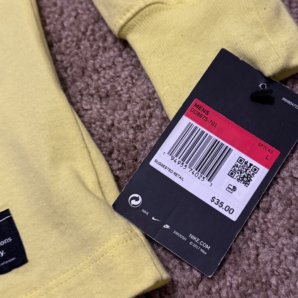 Nike NYC Big Apple Shirt Mens Large Yellow Pullover Long Sleeve Logo Casual - Picture 8 of 10